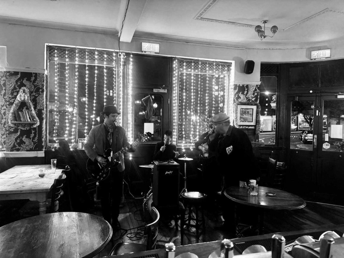 Live Music Saturdays